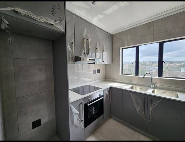 2 BEDROOM PROPERTY TO RENT IN OVERPORT